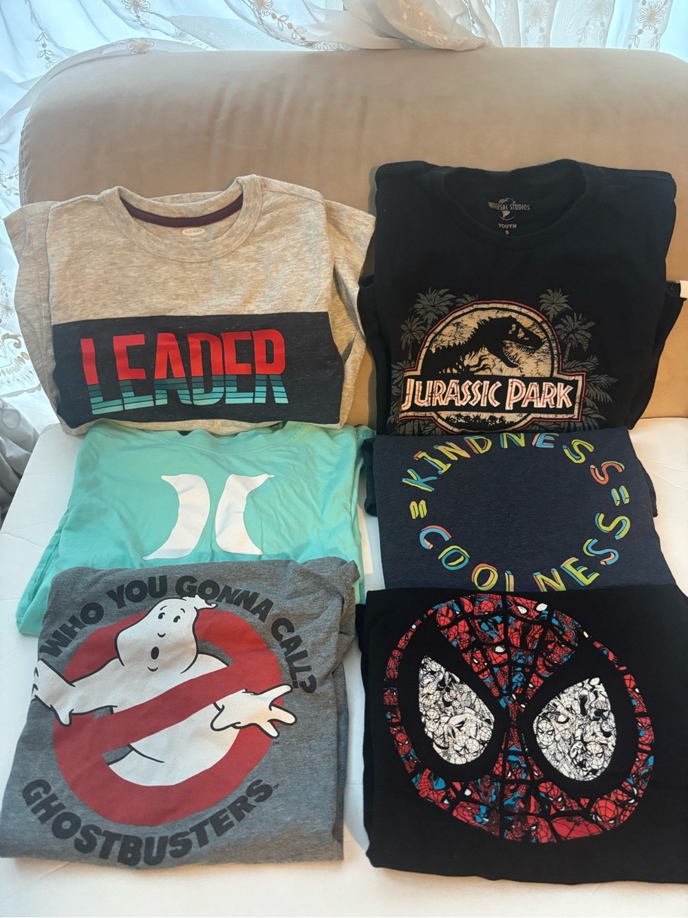 Lot of 6 short sleeve graphic boy t shirts size 10/12 different brands